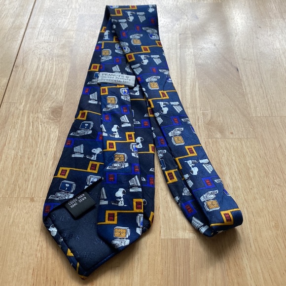 Vintage Peanuts tie - Picture 4 of 6